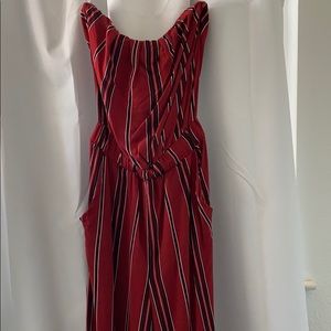 Till’ys Strapless jumpsuit.